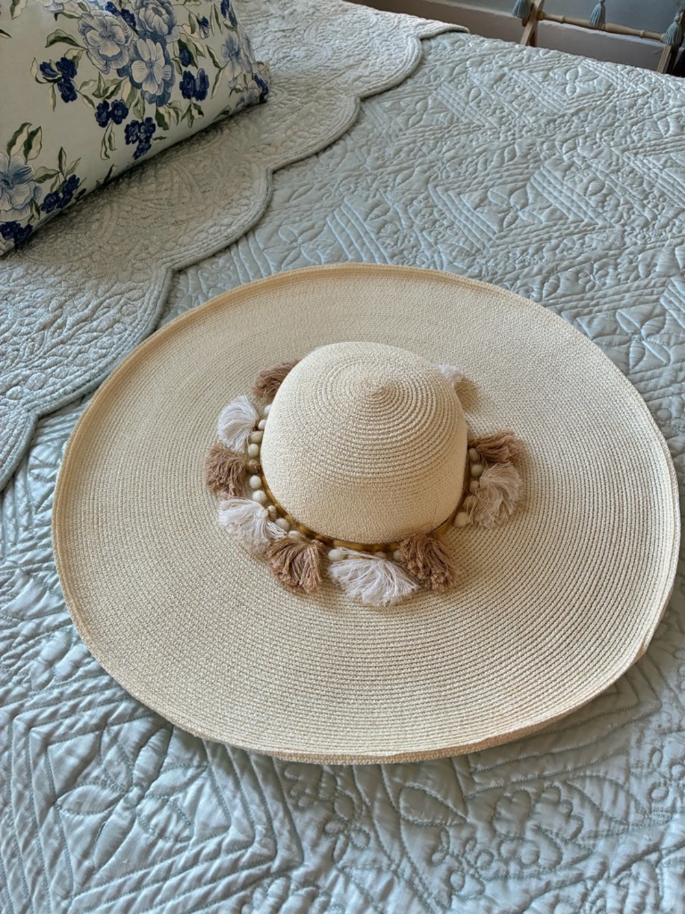 GENIE BY EUGENIE KIM FOR LILLY PULITZER | cabana hat - Picture 3 of 6